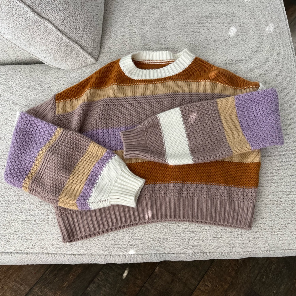 Cute multicolor striped sweater!